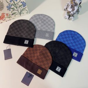 LV men’s and women’s counter knitted beanies